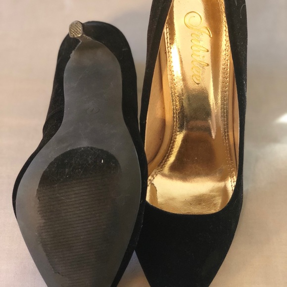 Jubilee Vitto Black Vegan Suede Pointed Toe Pump - Picture 7 of 7